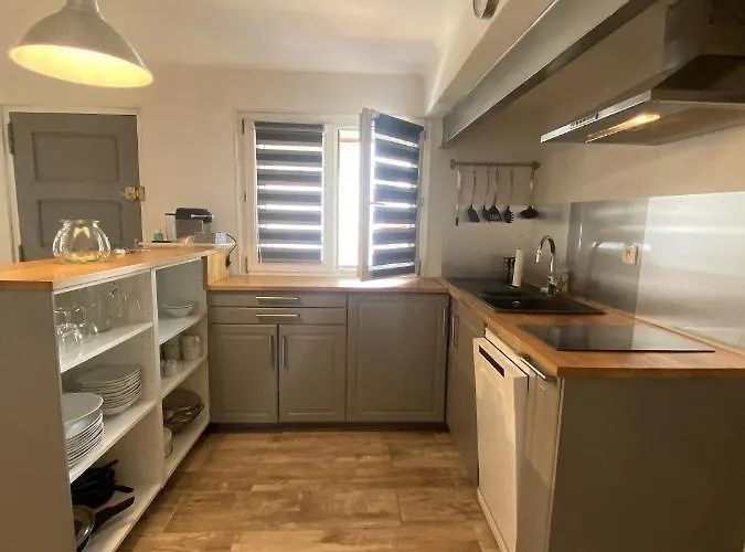 Lägenhet La Cle Maison De Ville, Clim, Wifi A La Bayore