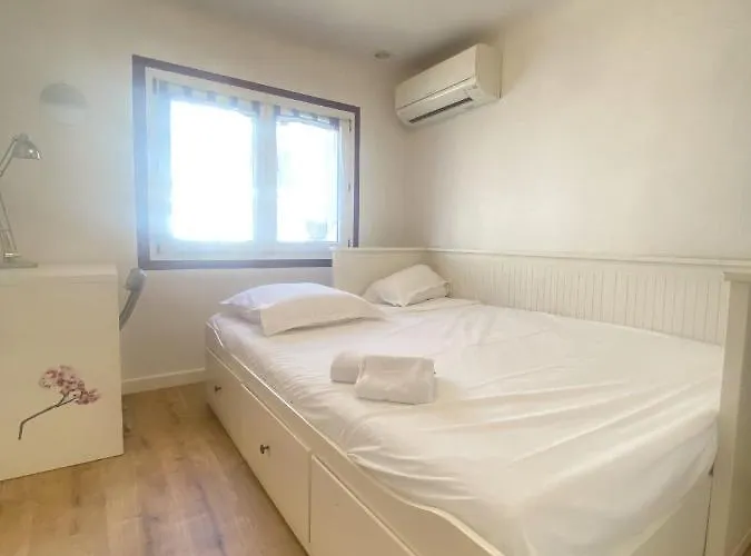 Lägenhet La Cle Maison De Ville, Clim, Wifi A La Bayore Hyères